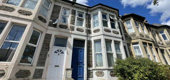 5 bedroom terraced house