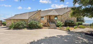 840 Highridge Dr, Lakewood Village, TX 75068