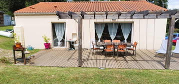 Maison de village de plain-pied  à vendre, 5 pièces, 3 chambres, 91 m²