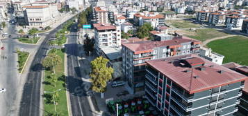 SADULLAH UÇAR'DAN CADDE ÜSTÜ SİTEDE SATILIK 2+1 100 M2 DAİRE