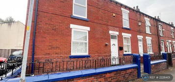 2 bedroom end of terrace house