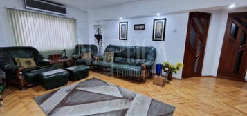 Apartament 4 camere de vanzare in Manastur, Cluj Napoca