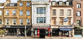 Flat to rent in Kingsland Road, London E2