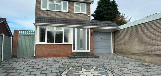 3 bedroom detached house