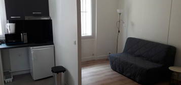 Studio meublé 28M2 rénové Paris 15