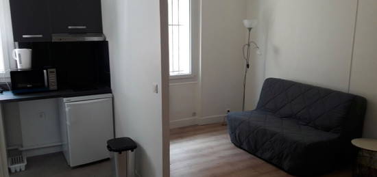 Studio meublé 28M2 rénové Paris 15