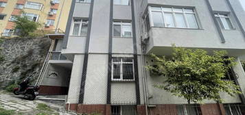 LEVENT METROYA VE AVMLERE 10 DK. 2+1 80m2 FIRSAT DAİRE