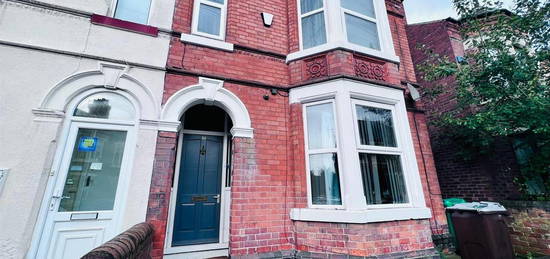 Property to rent in Trinity Avenue, Lenton, Nottingham NG7