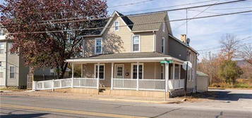 302 S  Broadway, Wind Gap, PA 18091