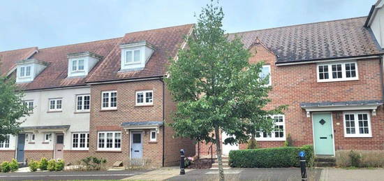 End terrace house for sale in Eagle Way, Bracknell RG12