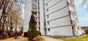 Attraktive 2-Zimmer-Wohnung mit Balkon und Ausblick in Waldershof