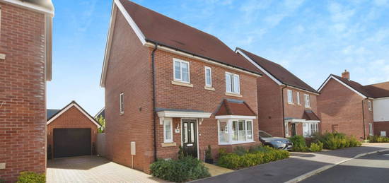 3 bed detached house for sale