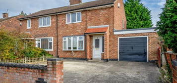 2 bedroom semi-detached house for sale