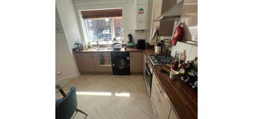 2 bed terraced house to rent