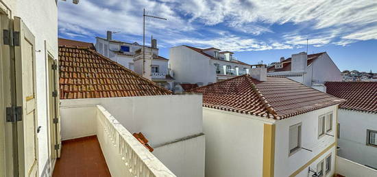 Vende Apartamento T3 Ericeira Centro, A Casa das Casas