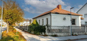 Musikantenviertel - Einfamilienhaus auf Eckgrundstück mit Garage und Vollkeller