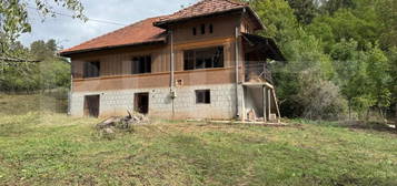 Casa la munte, 15000 mp teren, zona Zlatna - Almasu