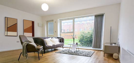 Flat to rent in Foundry Lane, Leeds LS14