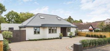 Bungalow for sale in Manor Road, Potters Bar EN6