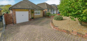 2 bed bungalow for sale