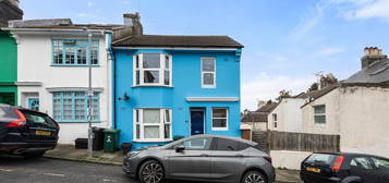 End terrace house to rent in Cromwell Street, Brighton BN2