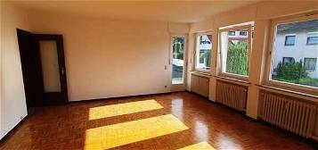 Schöne renovierte 3-Zimmer-Wohnung mit Balkon in Bergisch Gladbach-Paffrath