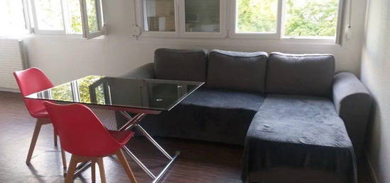 Studio meublé  à louer, 1 pièce, 37 m², Étage 3/–