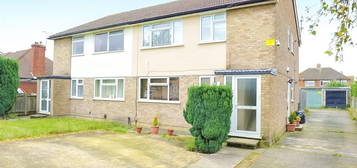 Flat to rent in Edwards Avenue, Ruislip HA4