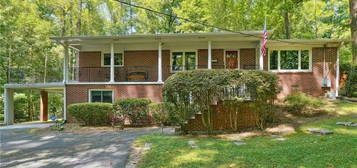 2608 Laurelwood Rd, Atlanta, GA 30360