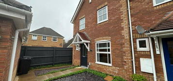 3 bedroom semi-detached house