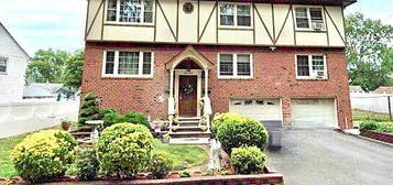 116 E Colfax Ave #2, Roselle Park, NJ 07204