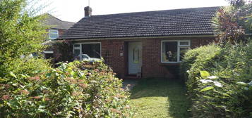 2 bed semi-detached bungalow to rent