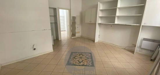 Appartement  à louer, 2 pièces, 31 m², Étage 0/4