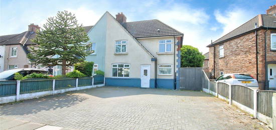 3 bed semi-detached house for sale