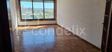 Apartamento T3 nos Pinhais da Foz