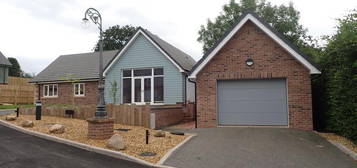 3 bedroom detached bungalow to rent