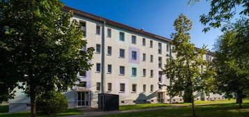 Aufgepasst! 3-Raum-Erdgeschosswohnung mit Balkon in Merseburg Nord