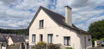 Cotes D'armor, Saint-nicolas-du-pélem, Maison Individuelle, 3 Chambres Avec Studio Attenant