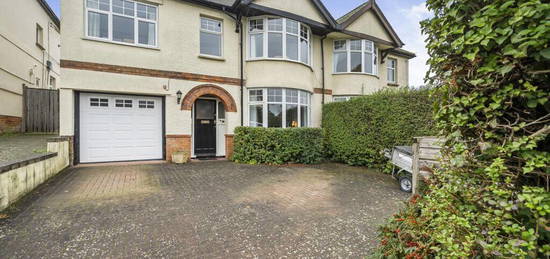 5 bedroom semi-detached house for sale