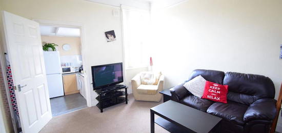 Maisonette to rent in Rokeby Terrace, Heaton NE6