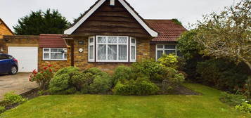 Link-detached house for sale in Fairview, Potters Bar EN6