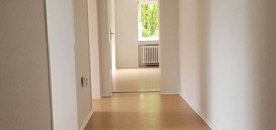 Frisch renovierte 2-Zimmer-Wohnung zu vermieten!