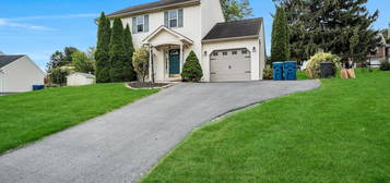 14 Parkview Dr, Seven Valleys, PA 17360