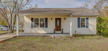 704 Teak St, Park Hills, MO 63601