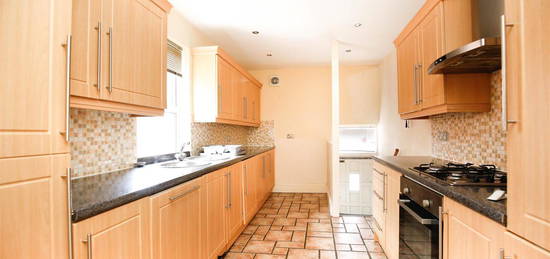 Maisonette to rent in Glenthorn Road, Jesmond, Newcastle Upon Tyne NE2