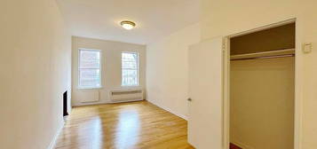 535 3rd Ave #5B, New York, NY 10016