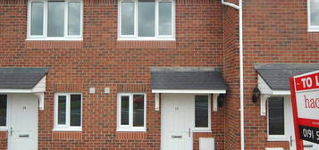 2 bed terraced house to rent