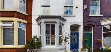 2 bed terraced house for sale