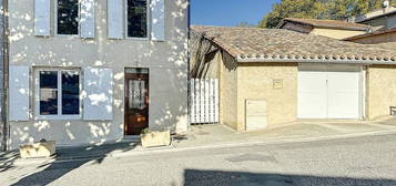 Charmante Maison de Village avec Jardin et Dépendance