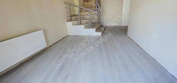 Gürlen Emlak'tan İstiklal İlkokulu Mevkii 2+1 Dublex 140m² Daire